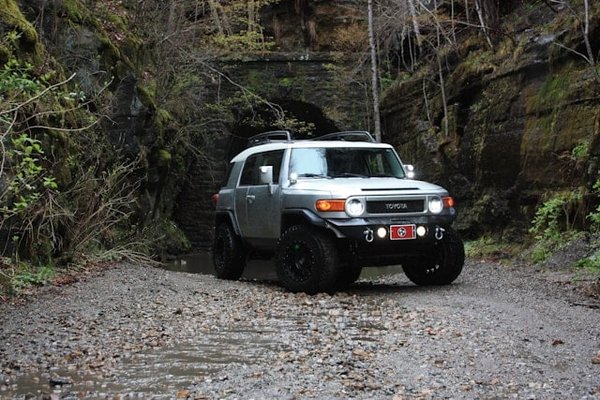 Comment adapter un système de régulateur de vitesse intelligent sur une ancienne Toyota Camry?